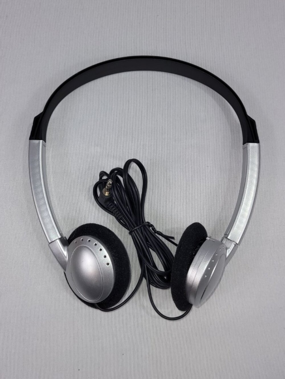 Audiovox Portable Walkman Vintage Stereo Headphones UNUSED